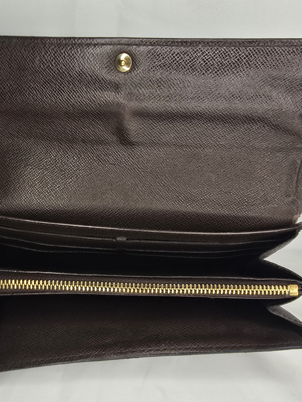 Louis Vuitton Damier Ebene Pattern Sarah Wallet - Picture 3 of 3